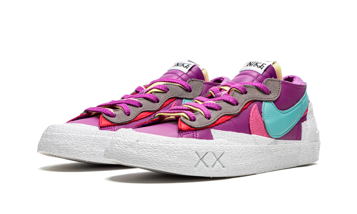 KAWS X SACAI X NIKE BLAZER LOW PURPLE