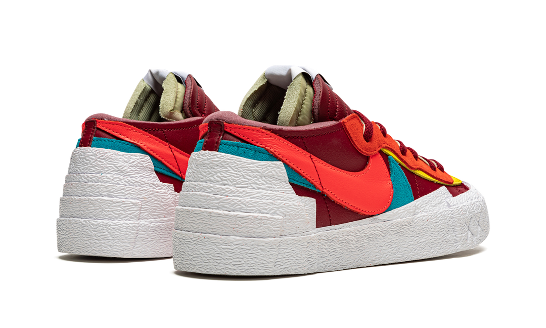 KAWS X SACAI X NIKE BLAZER LOW RED MULTI