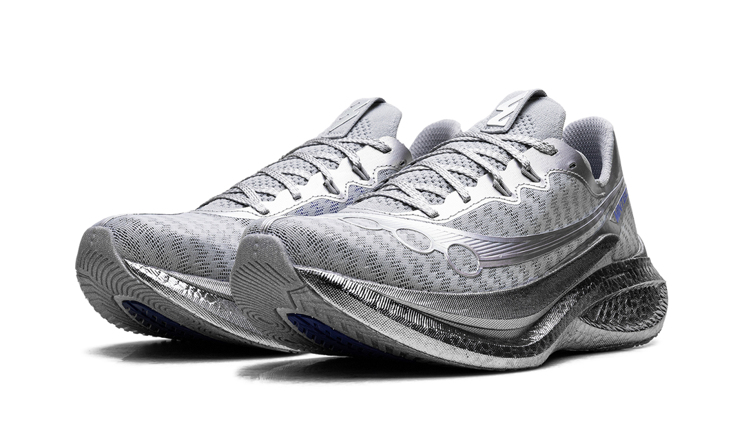 MINTED NEW YORK X SAUCONY ENDORPHIN PRO 5 CHROMIUM