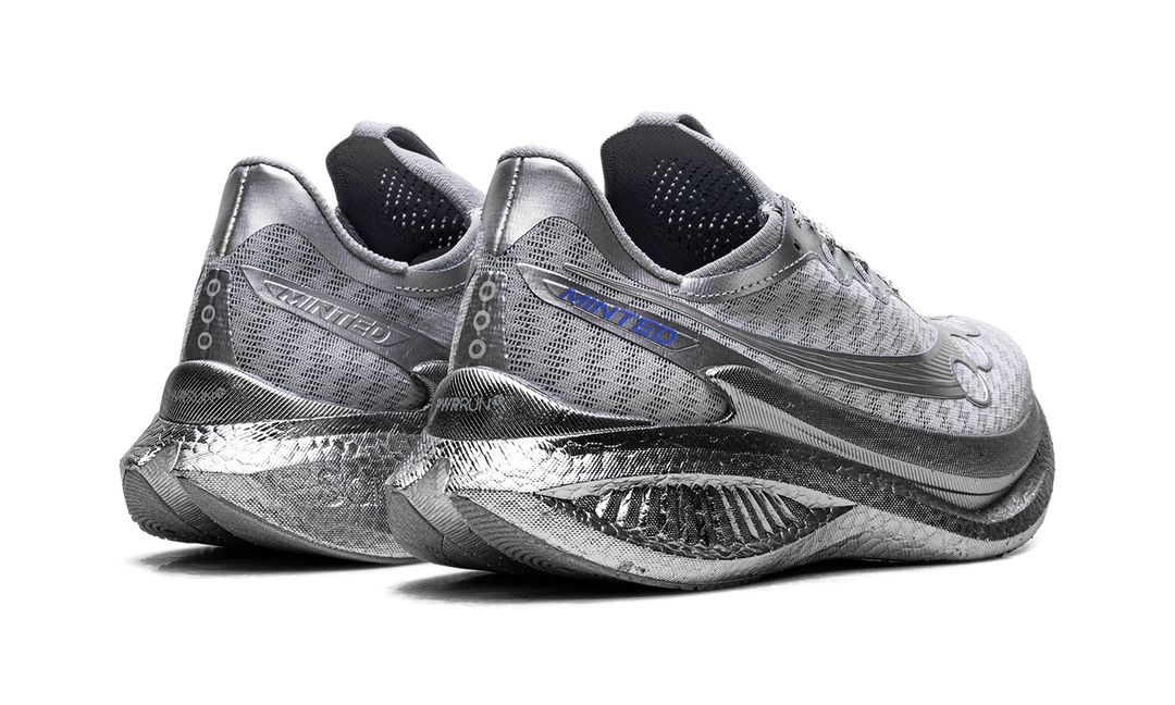 MINTED NEW YORK X SAUCONY ENDORPHIN PRO 5 CHROMIUM