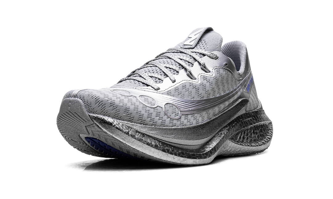 MINTED NEW YORK X SAUCONY ENDORPHIN PRO 5 CHROMIUM
