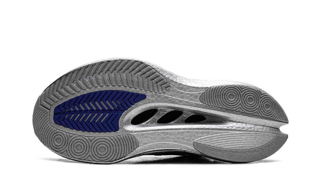 MINTED NEW YORK X SAUCONY ENDORPHIN PRO 5 CHROMIUM