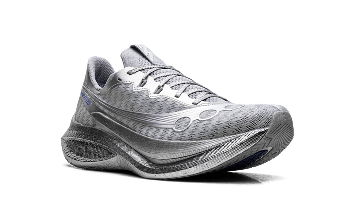 MINTED NEW YORK X SAUCONY ENDORPHIN PRO 5 CHROMIUM
