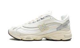 NEW BALANCE 1000 AIME LEON DORE WHITE