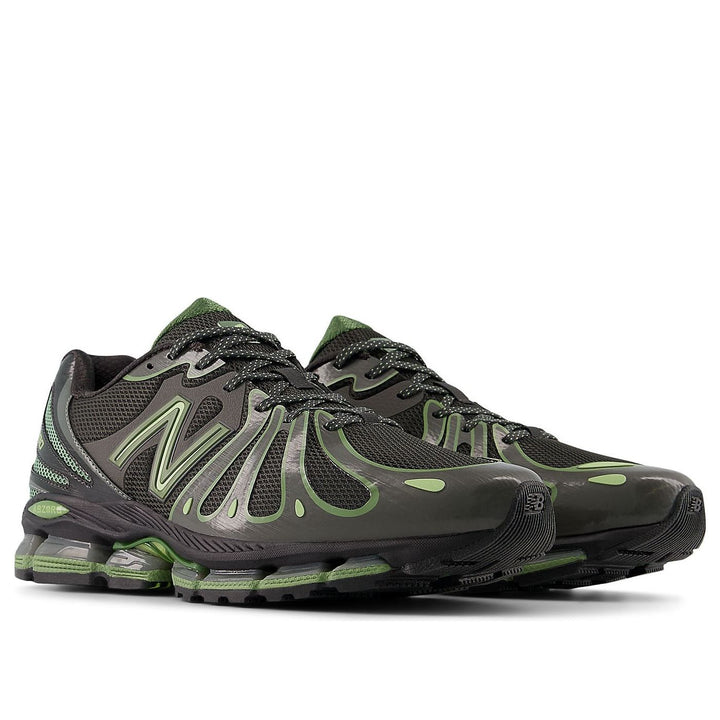 NEW BALANCE 1890 FADED BLACK UTILITY GREEN