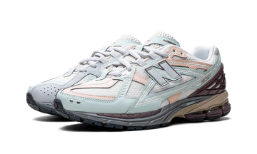 NEW BALANCE 1906D CLAY ASH LICORICE — Stock