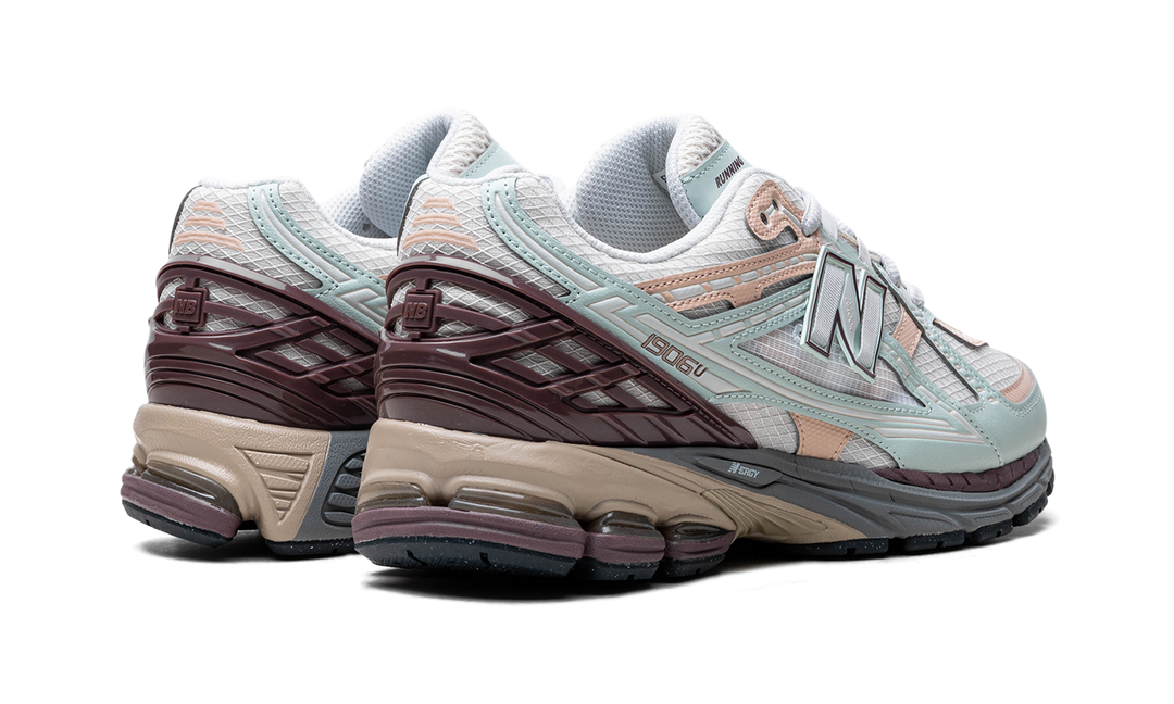 NEW BALANCE 1906D CLAY ASH LICORICE