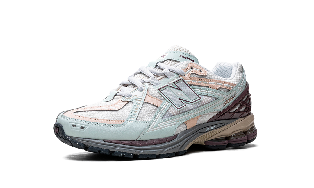 NEW BALANCE 1906D CLAY ASH LICORICE
