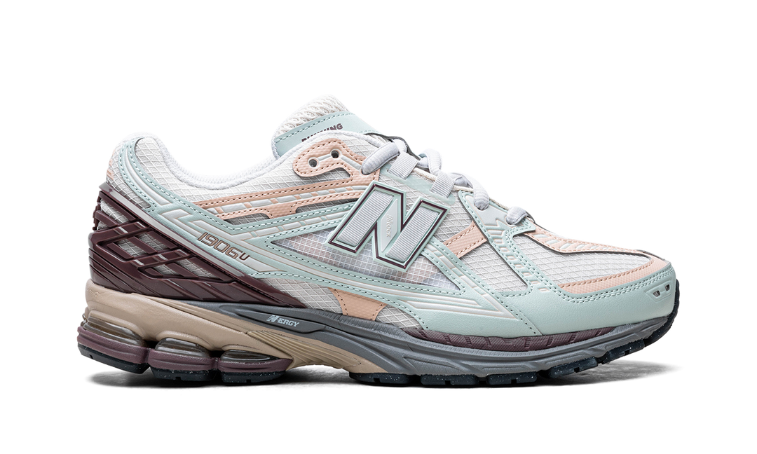 NEW BALANCE 1906D CLAY ASH LICORICE