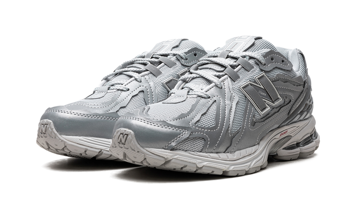 NEW BALANCE 1906D PROTECTION PACK SILVER METALLIC