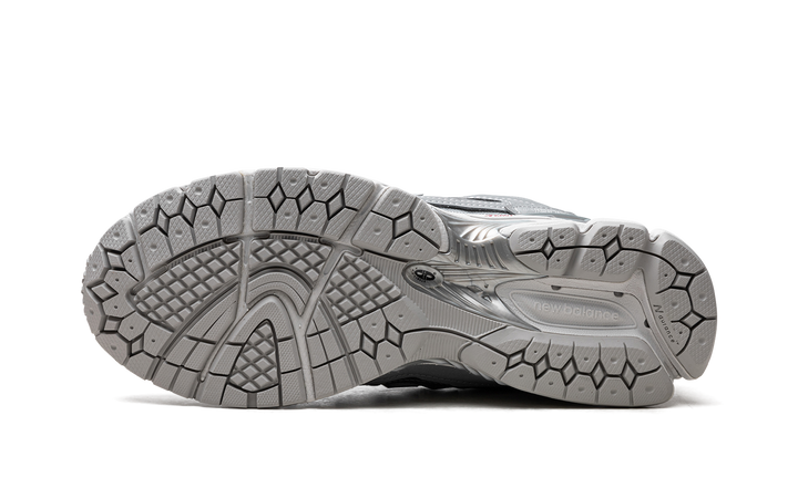 NEW BALANCE 1906D PROTECTION PACK SILVER METALLIC
