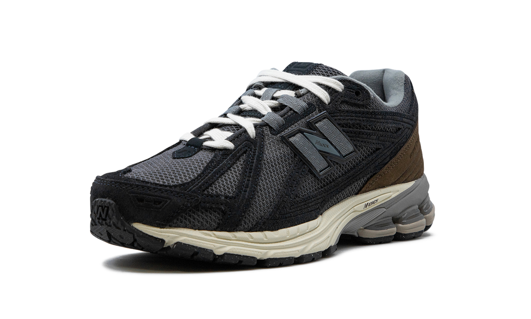 NEW BALANCE 1906F PHANTOM DARK MUSHROOM