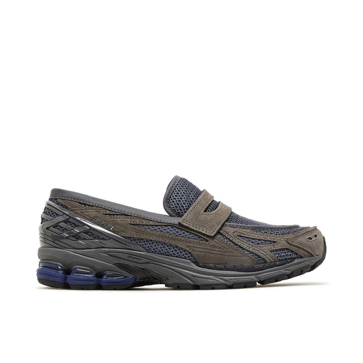NEW BALANCE 1906L MAGNET — Stock 
