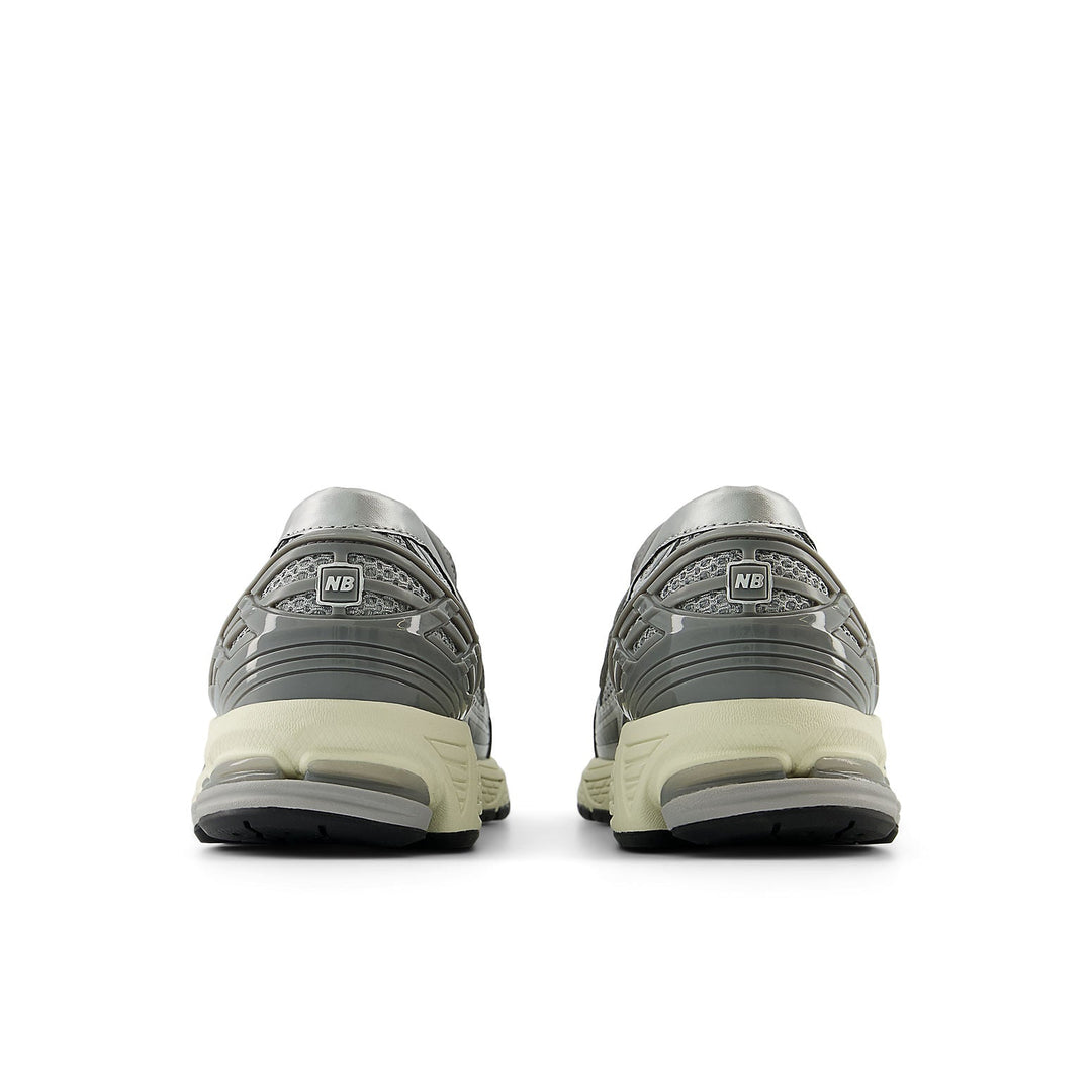 NEW BALANCE 1906L METALLIC SILVER