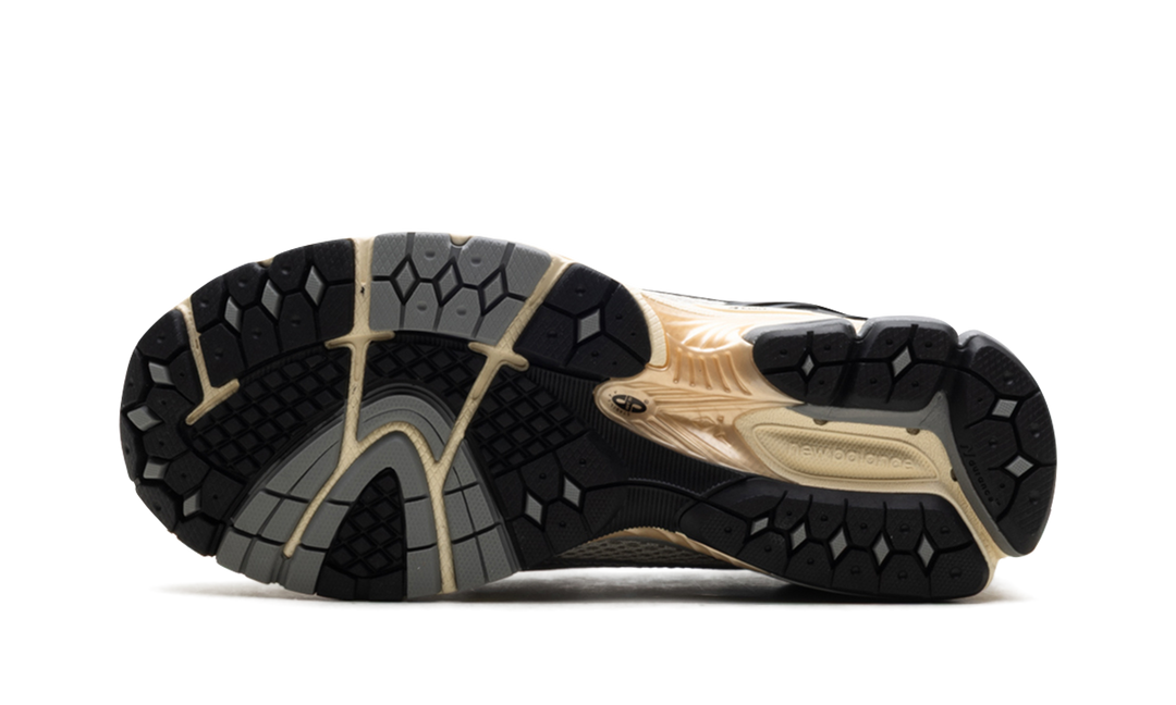 NEW BALANCE 1906L SILVER METALLIC CREAM