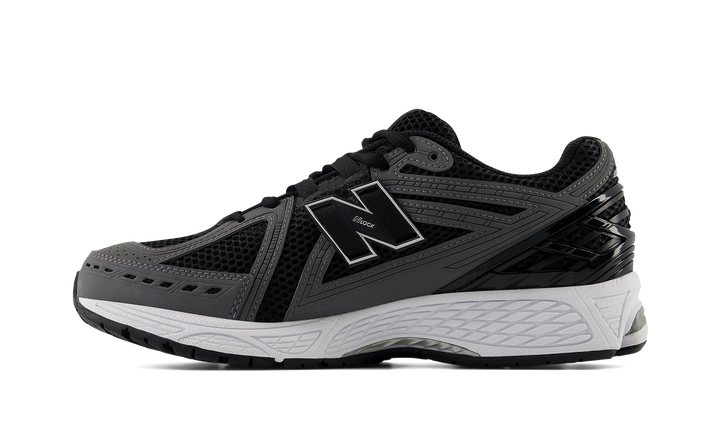 NEW BALANCE 1906R BLACK TEAM RED CASTLEROCK