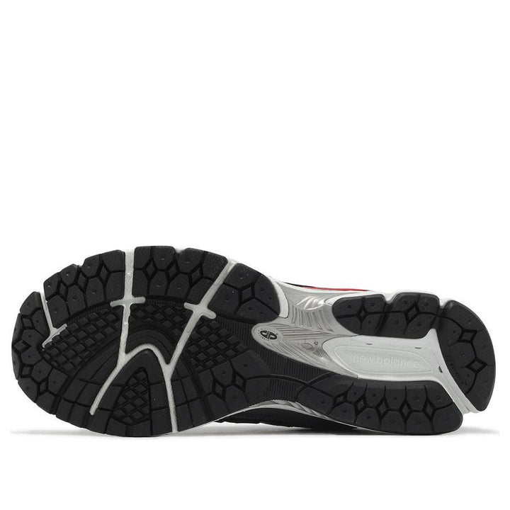NEW BALANCE 1906R BLACK TEAM RED CASTLEROCK