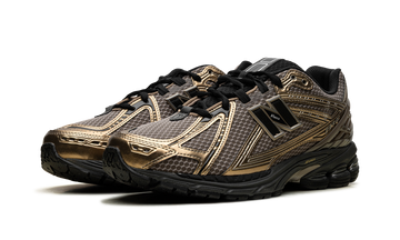 NEW BALANCE 1906R BRONZE — Stock