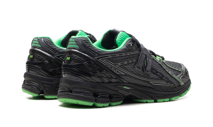 NEW BALANCE 1906R DARK SILVER METALLIC LAB GREEN — Stock 