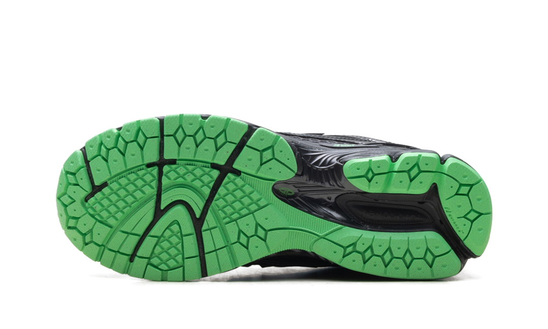 NEW BALANCE 1906R DARK SILVER METALLIC LAB GREEN — Stock 