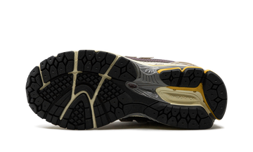 NEW BALANCE 1906R LICORICE — Stock