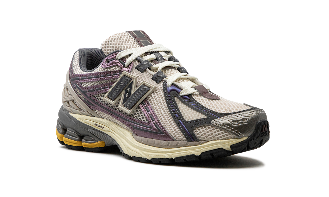 NEW BALANCE 1906R LICORICE