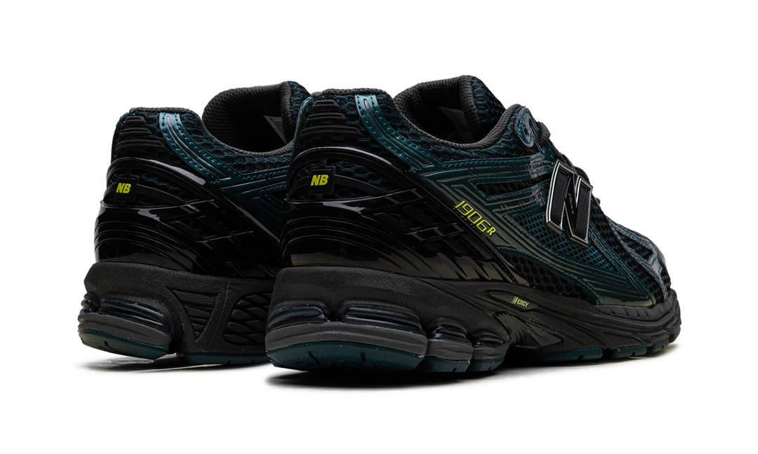 NEW BALANCE 1906R MEDUSA GREEN BLACK