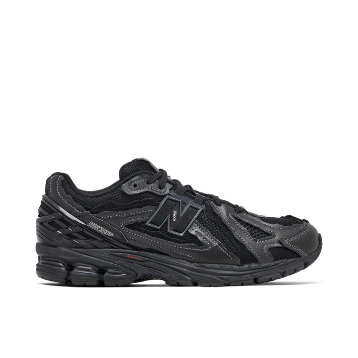 NEW BALANCE 1906R PROTECTION PACK LEATHER TRIPLE BLACK — Stock 