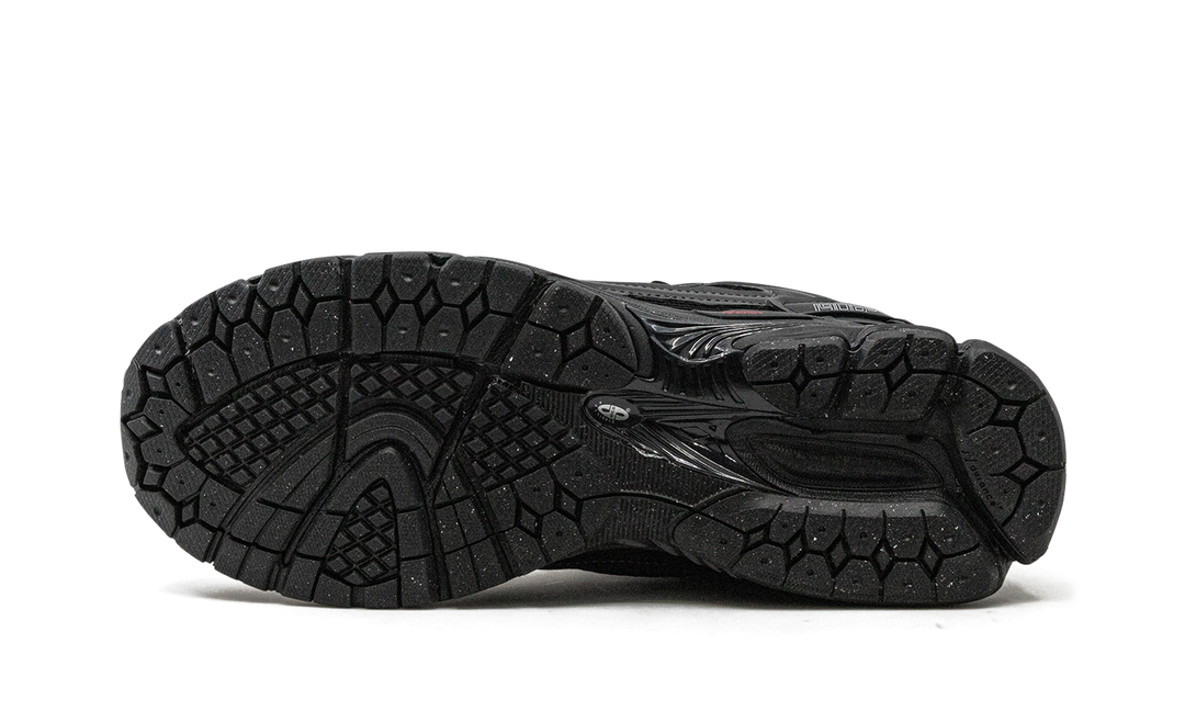 NEW BALANCE 1906R PROTECTION PACK LEATHER TRIPLE BLACK — Stock 