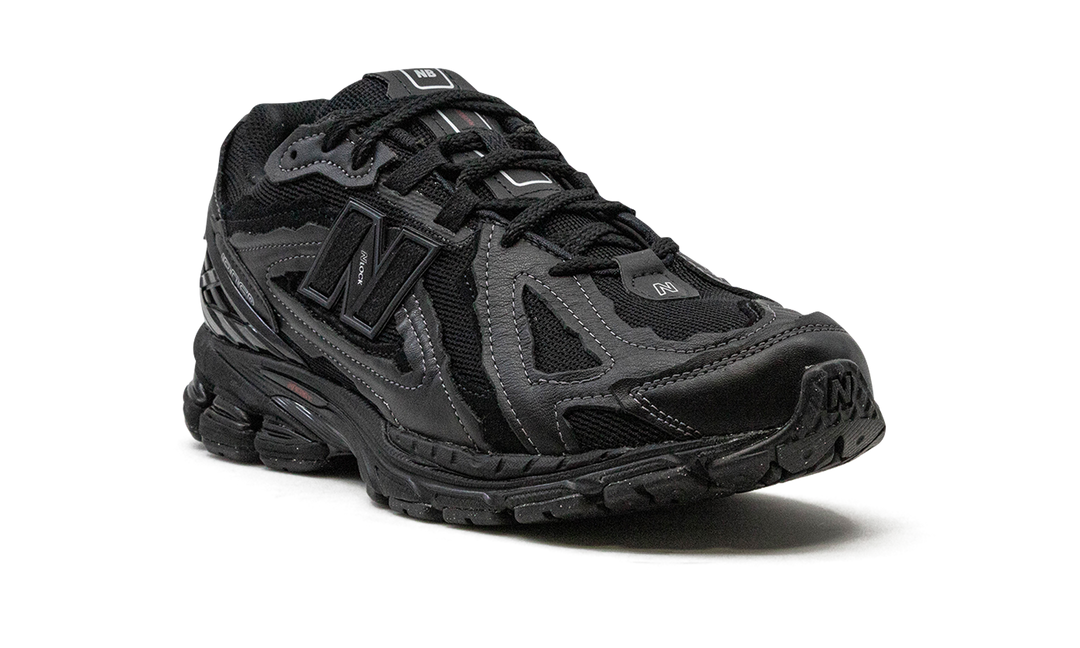 NEW BALANCE 1906R PROTECTION PACK LEATHER TRIPLE BLACK — Stock 