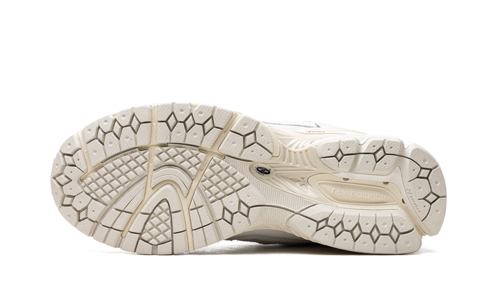 NEW BALANCE 1906R PROTECTION PACK LEATHER TRIPLE WHITE