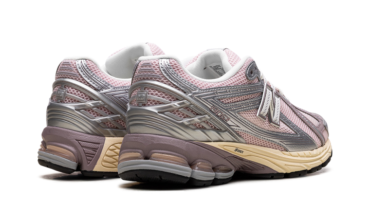 NEW BALANCE 1906R ROSE SUGAR SILVER
