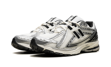 NEW BALANCE 1906R SILVER BLACK — Stock