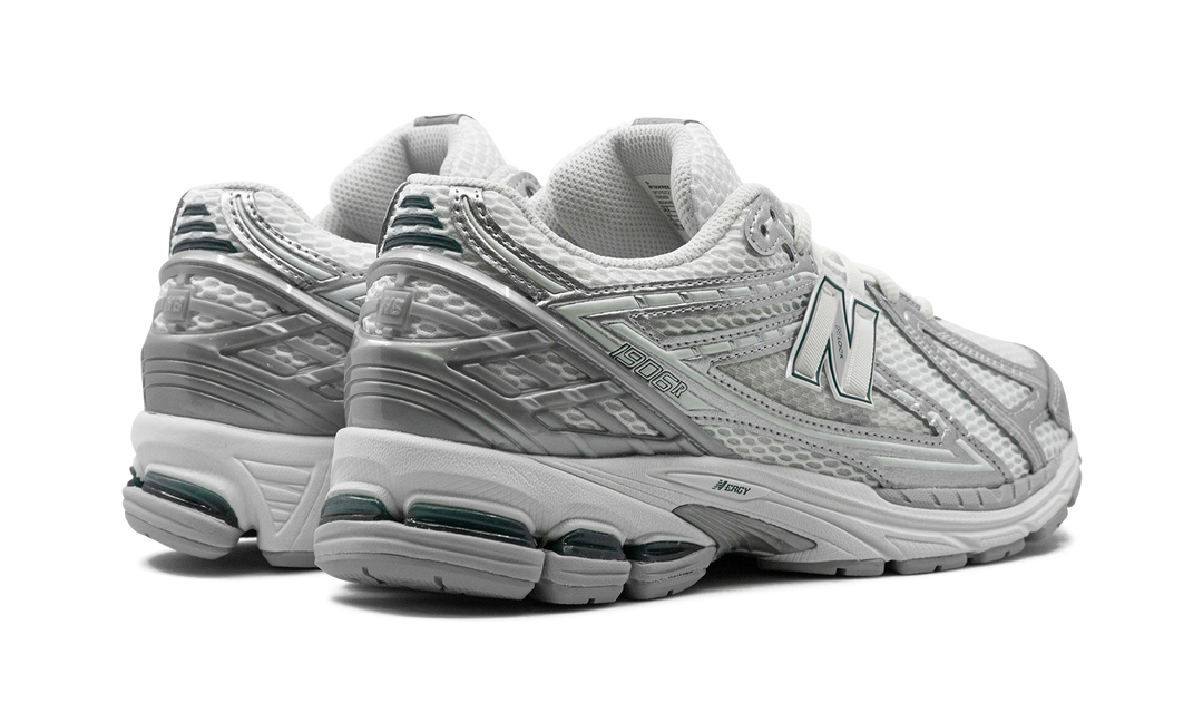 NEW BALANCE 1906R SILVER METALLIC SEA SALT