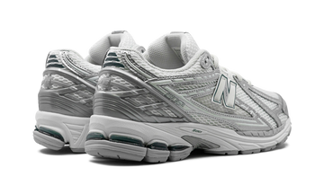 NEW BALANCE 1906R SILVER METALLIC SEA SALT — Stock