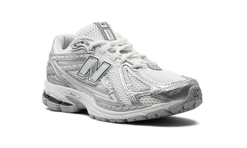NEW BALANCE 1906R SILVER METALLIC SEA SALT — Stock