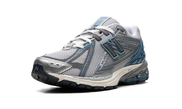 NEW BALANCE 1906R SILVER METALLIC TERRARIUM