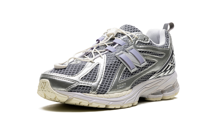 NEW BALANCE 1906R THE BASEMENT SILVER — Stock 