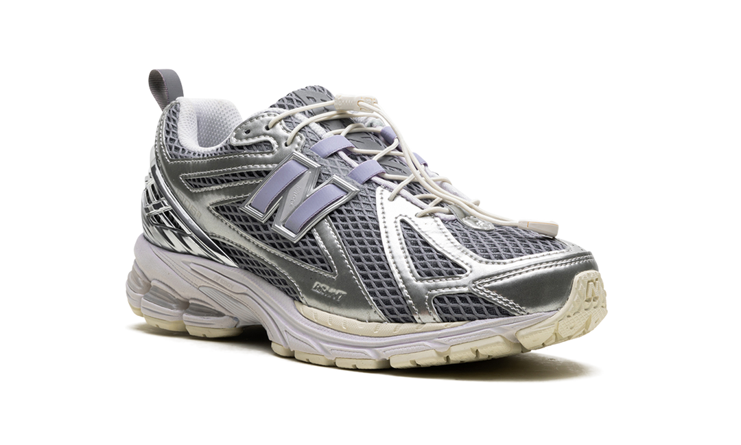 NEW BALANCE 1906R THE BASEMENT SILVER — Stock 