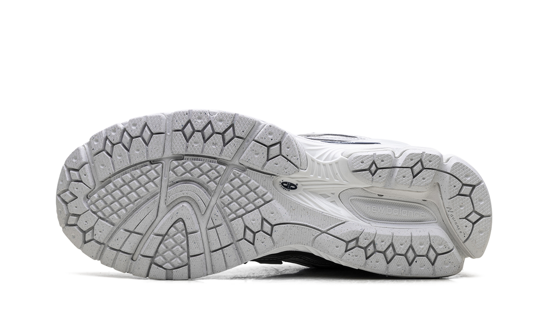 NEW BALANCE 1906R WHITE NAVY SILVER METALLIC — Stock 