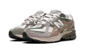 NEW BALANCE 1906U LINEN DARK OLIVINE — Stock