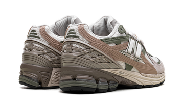 NEW BALANCE 1906U LINEN DARK OLIVINE — Stock