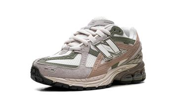 NEW BALANCE 1906U LINEN DARK OLIVINE — Stock