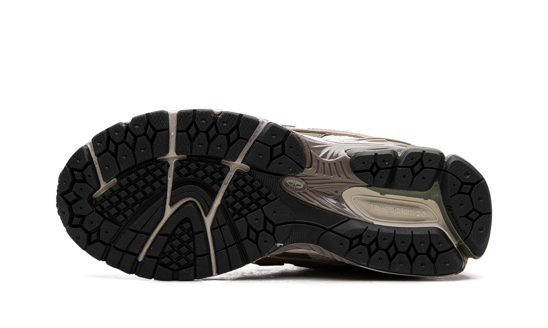 NEW BALANCE 1906U LINEN DARK OLIVINE