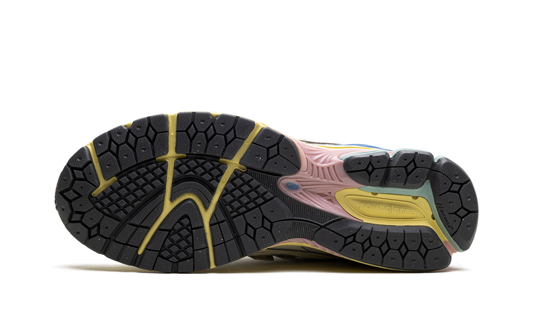 NEW BALANCE 1906U LUNAR NEW YEAR