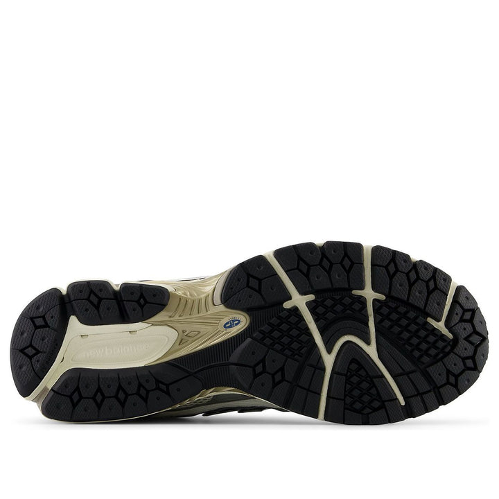 NEW BALANCE 1906U RAINCLOUD MAGNET