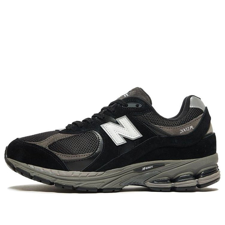 NEW BALANCE 2002R BLACK DARK GREY