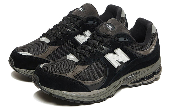 NEW BALANCE 2002R BLACK DARK GREY