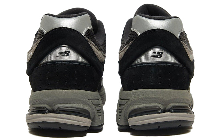 NEW BALANCE 2002R BLACK DARK GREY