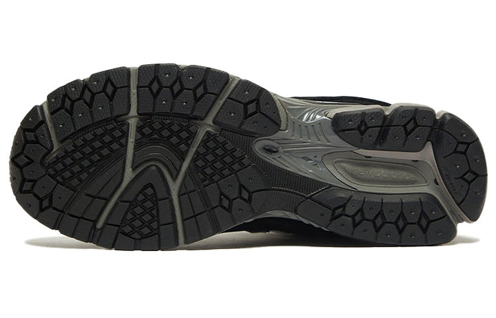 NEW BALANCE 2002R BLACK DARK GREY